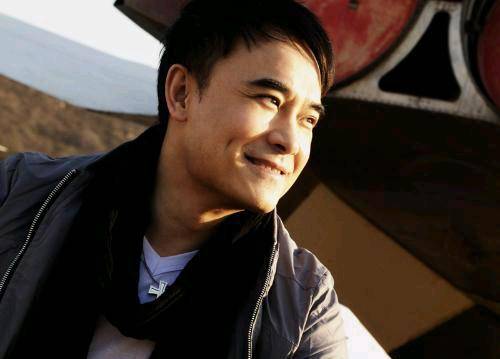 原创瞄准从羽毛球运动员到琼瑶御用男演员施羽实力不容小觑