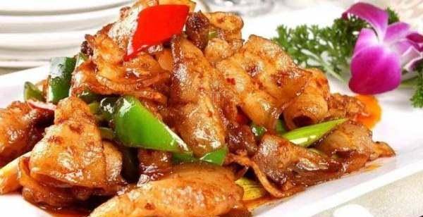 原创
回锅肉、鱼香肉丝、麻婆豆腐和宫保鸡丁等川菜代表菜的传统做法是什么?