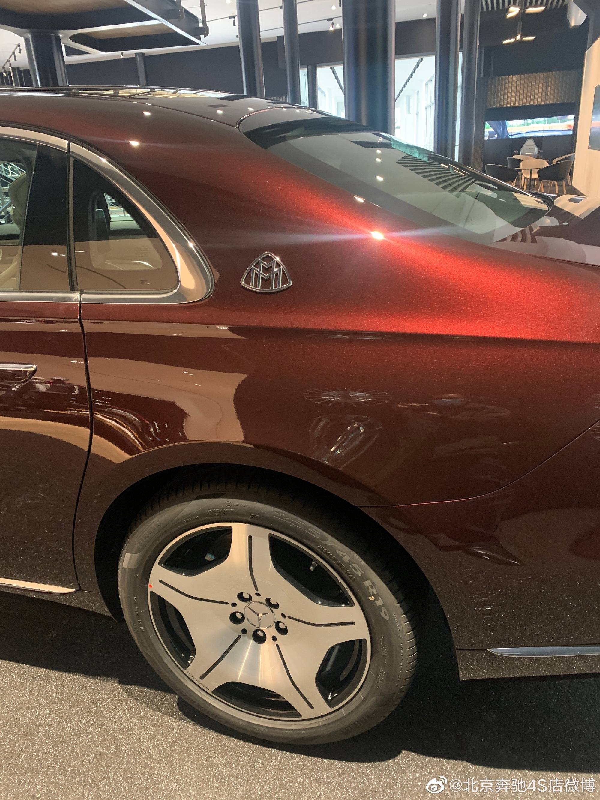 迈巴赫s480碧玺红北京奔驰迈巴赫4s店676767