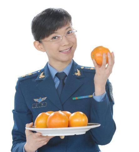 她曾是当红主持人,凭借《武林外传》走红演艺圈,如今40岁成这样_刘敏