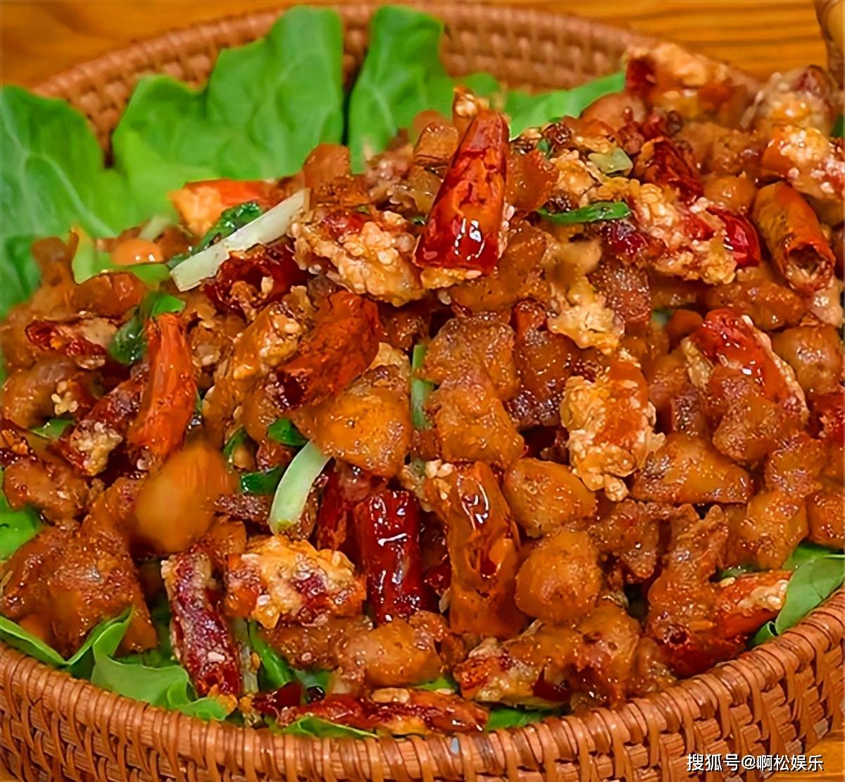 重庆辣子鸡辣椒酥脆鸡块干香辣到嘴唇红红特爽
