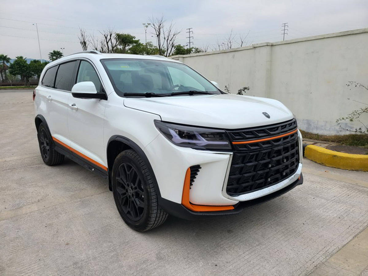 前脸大变样新款东风风行t5l实车曝光配7座布局搭15t动力