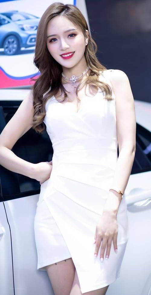 【诗词】一枝先占东风早_阴下_绿杨_秋千