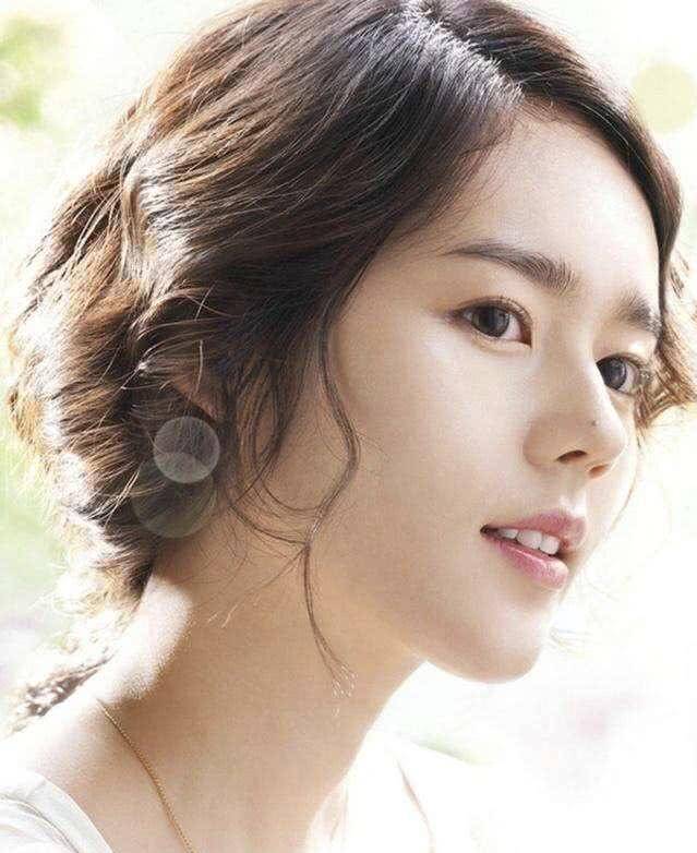 韩国美女排行榜前一百_亚洲最美100人韩国女星榜(2)