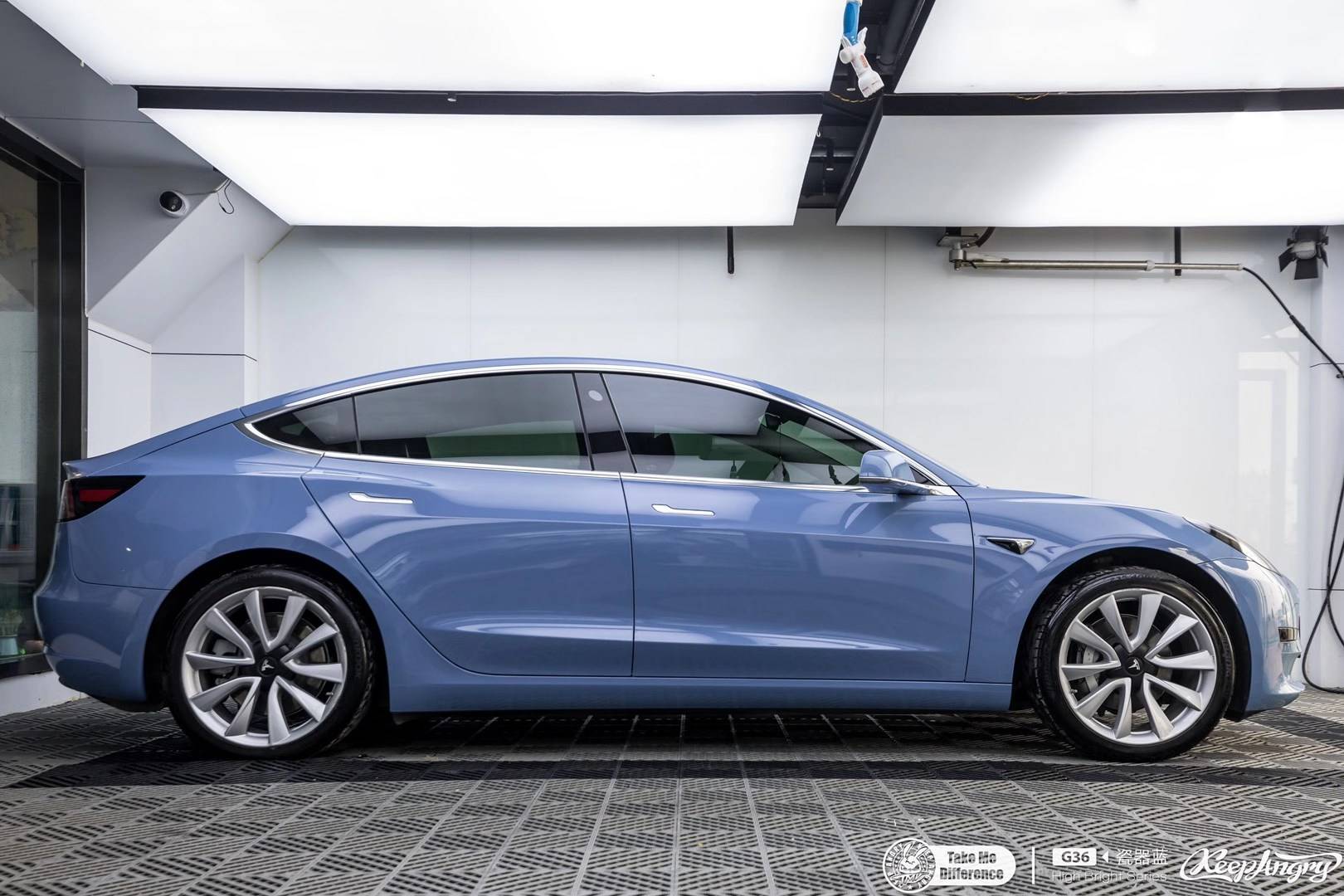 tmd潮牌改色膜案例特斯拉model3瓷器蓝