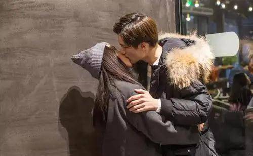 逗逗说体育·今天 08:51坏男人的酒后真言:毁掉一个女人很容易,对她好