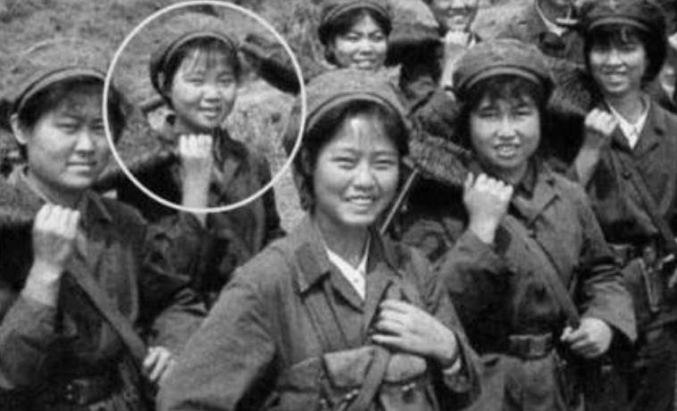 越南第一个牺牲的女兵，遗体至今没找到，被运回时只剩下一截肠子