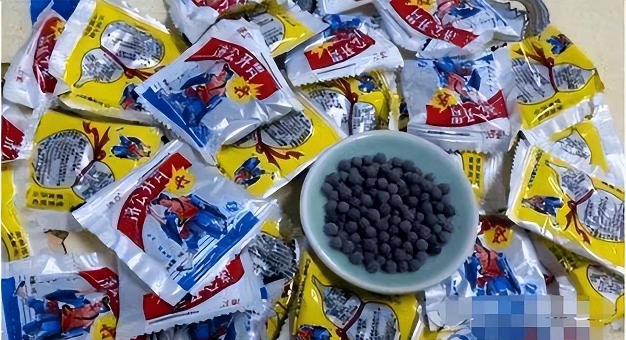 一组老照片:回忆起上个世纪八十年代的生活,有的物件已经消失_小时候