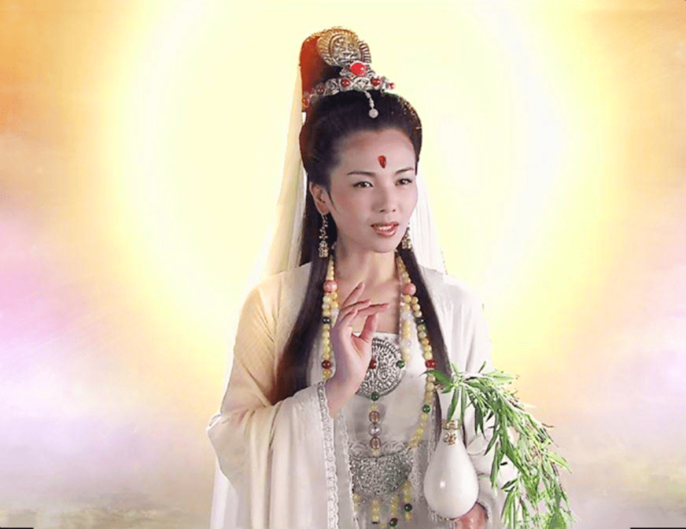 原创东海龙王为何知道孙悟空要撂挑子你看观音菩萨身边站着谁
