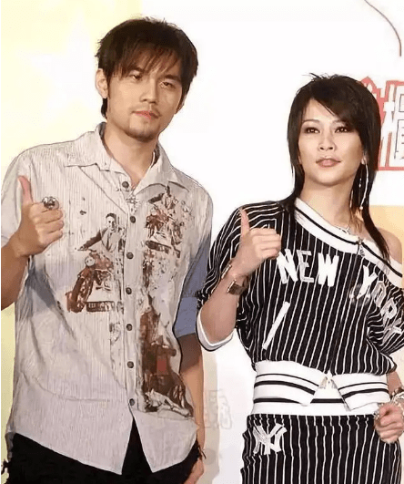 周杰伦到底有多仗义原来被他不遗余力帮过的人不止刘畊宏一个