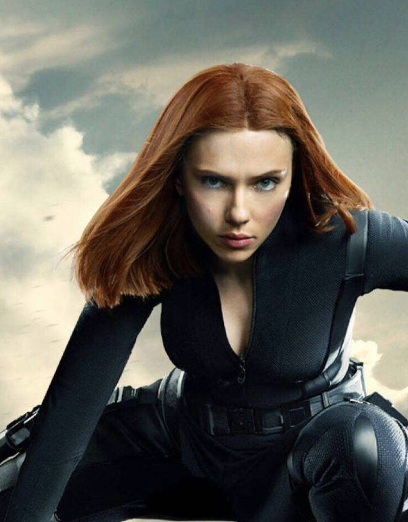 众所周知,"寡姐"斯嘉丽在《复仇者联盟》中扮演了"黑寡妇"这一角色.