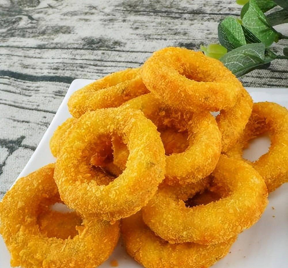 如何准备香脆的洋葱圈