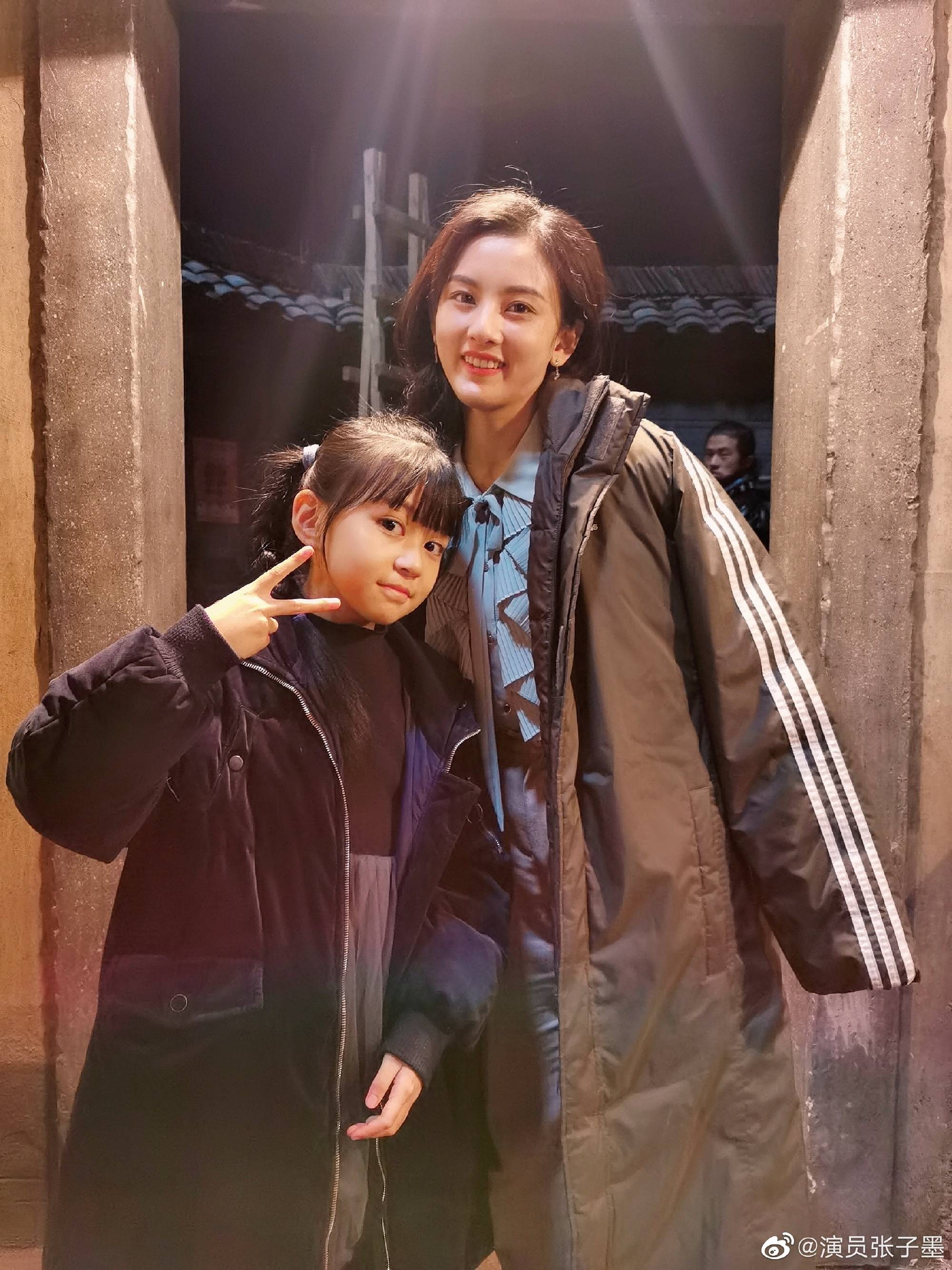 张子墨高兴的酸甜苦辣依兰爱情故事两戏联播开启霸屏之路