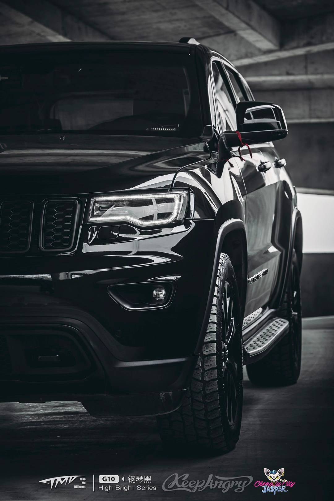 jeep大切诺基tmd潮牌改色膜钢琴黑