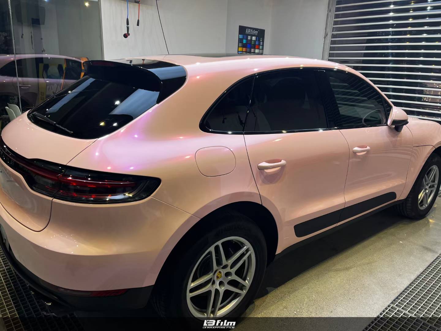 保时捷macanlbfilm改色膜钻石胭脂粉