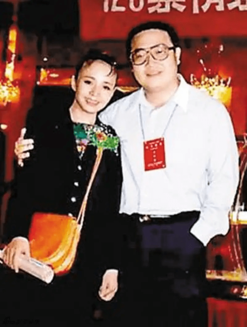 原创同样是英达的孩子宋丹丹和梁欢的儿子一对比差距就出来了
