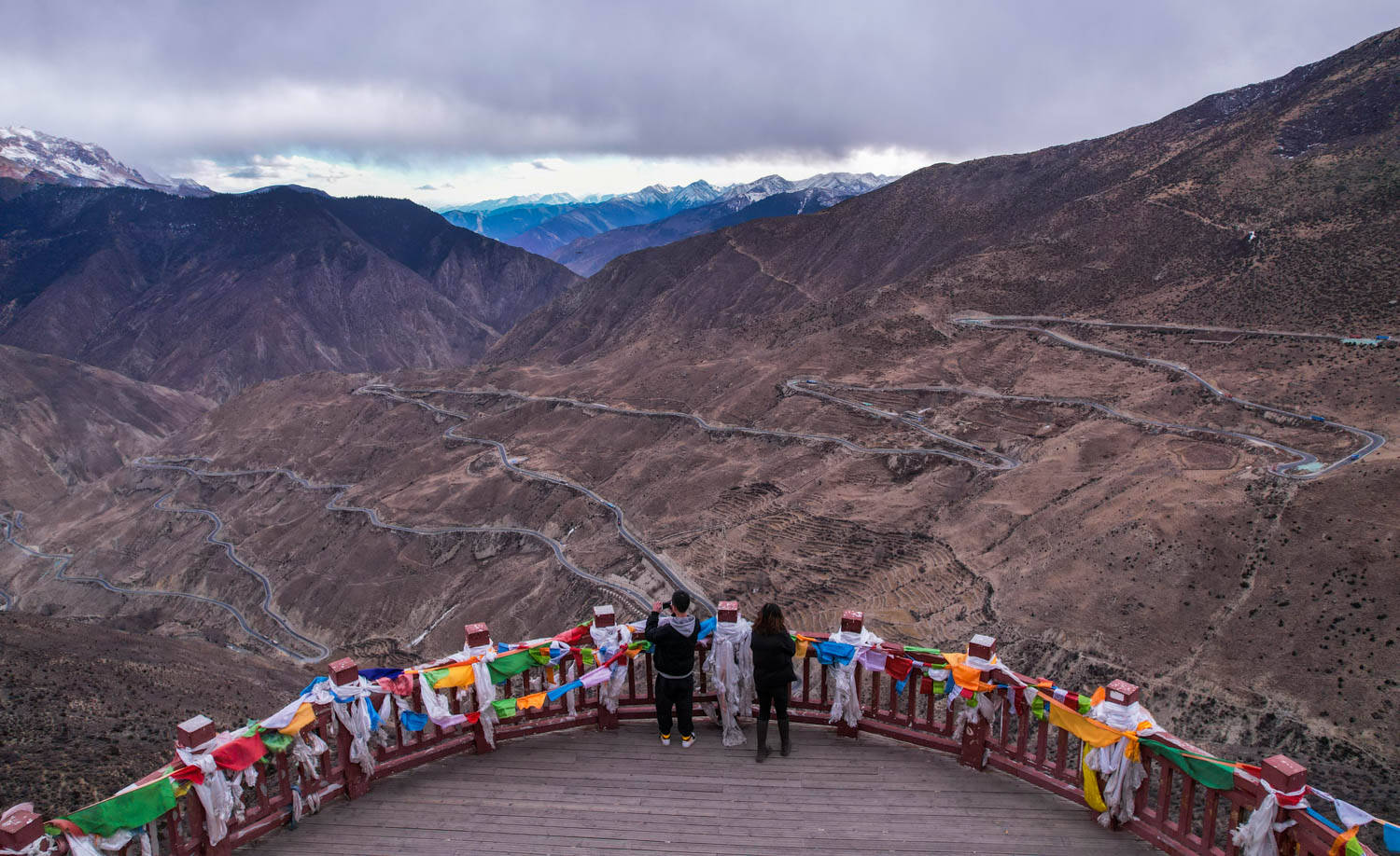 原创西藏自驾游第23天从察雅到八宿游仁措湖八宿寺与怒江72道拐