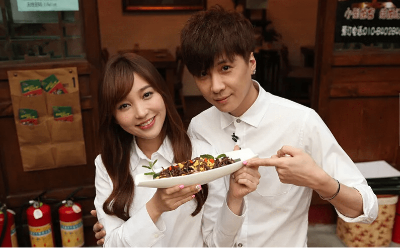 还有人四度离婚_金莎_黄慧颐_高斯