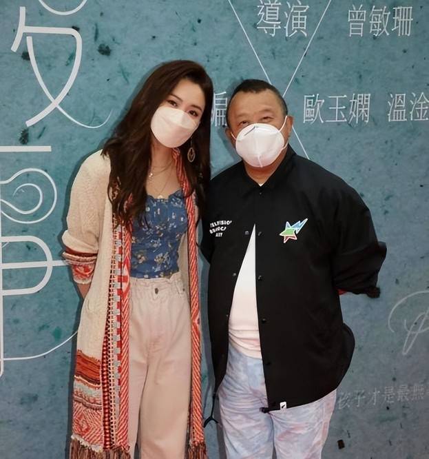 曾志伟与儿媳王敏奕同框辟谣婚变现在没离但不排除离婚可能