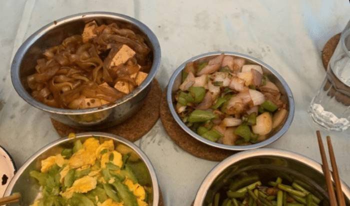 孙越为何从没瘦过孙越晒午饭照片装饭的器皿说明问题