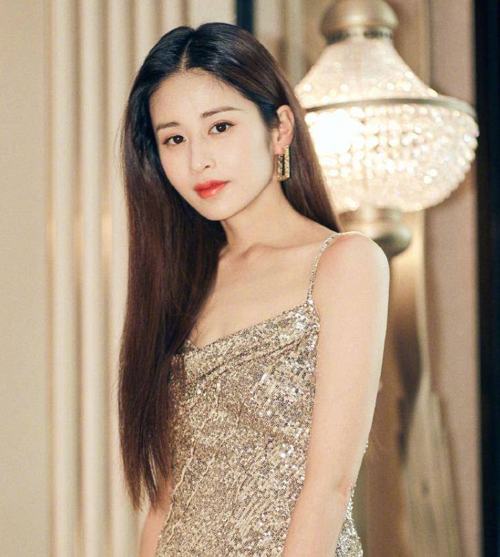 33岁颖儿,甜美清新身材有料,这个女神实在很有魅力_时尚_明星_美女