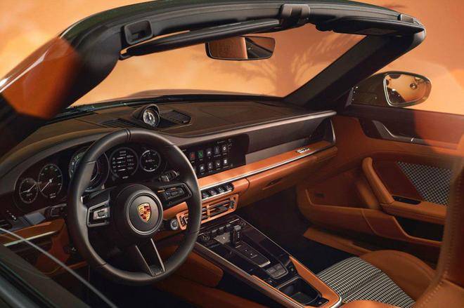 限量版保时捷在现代跑车中重现 70 年代复古气息