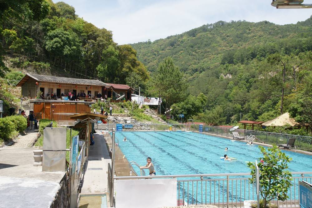 福建德化开展庆五一亲子游爱国励志教育活动