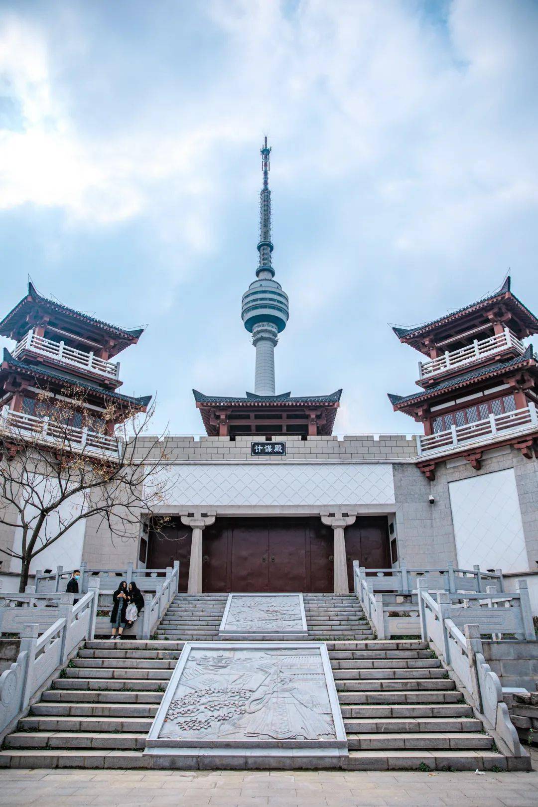 山脉峰岭岗丘塬台:汉阳龟山_武汉市_鲁山_长江