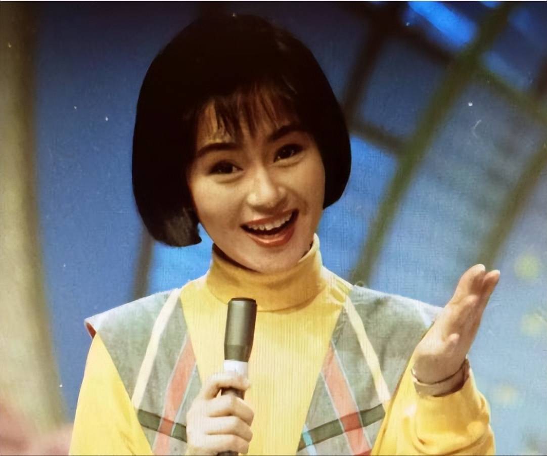 离婚30后,鞠萍姐姐被第二任丈夫宠成了公主_父母_弹钢琴_时候