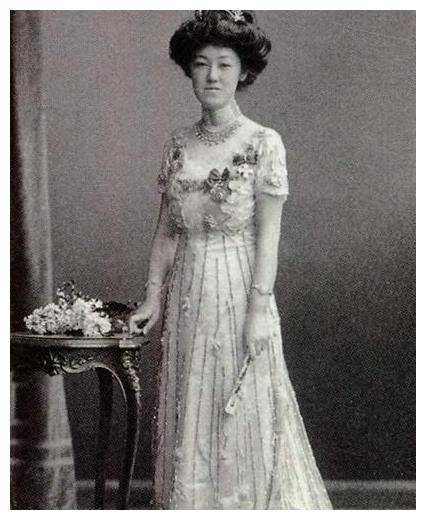 原创日本有个家族被誉为四大家族随着一位皇后去世消失在历史中