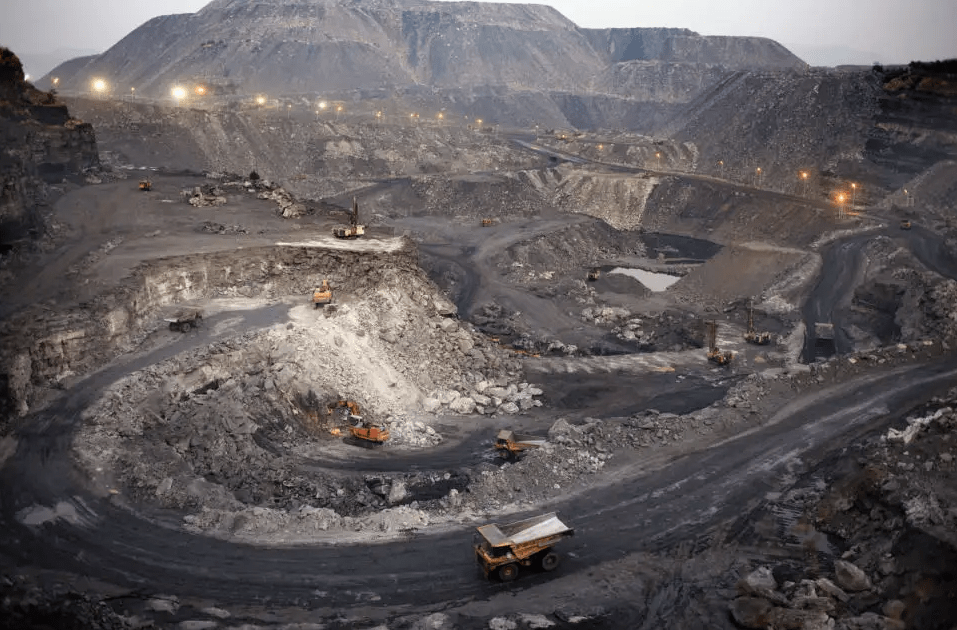 打造智慧矿山建设安全清洁高效的新型工矿企业