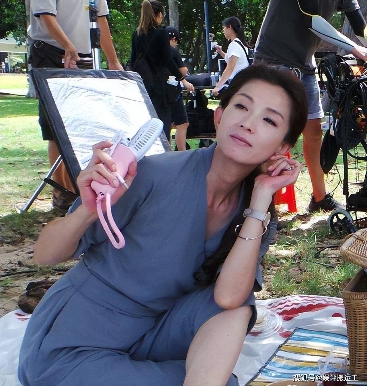 曾在综艺中默认自己的性取向,今52岁未婚未育_叶全真_因为_观众