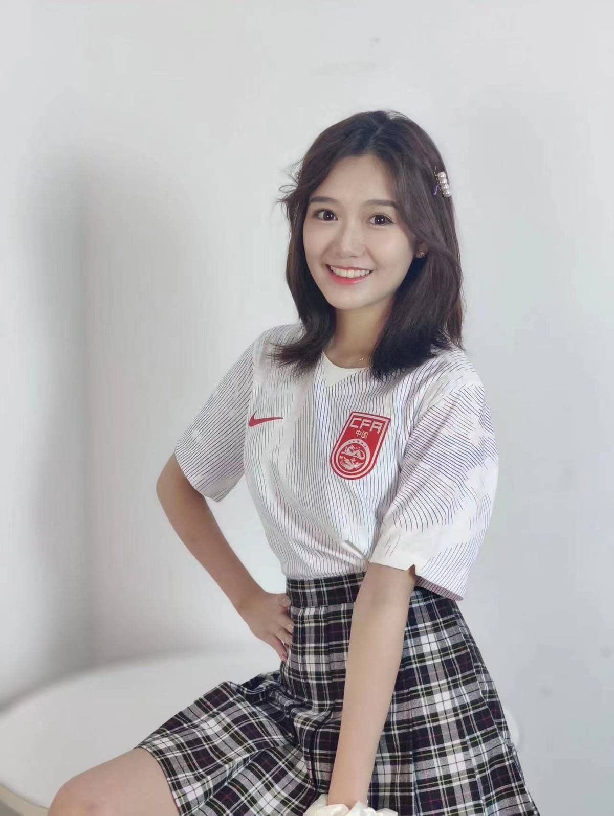 (李子琪)(朱迟蕊)(魏欣怡)