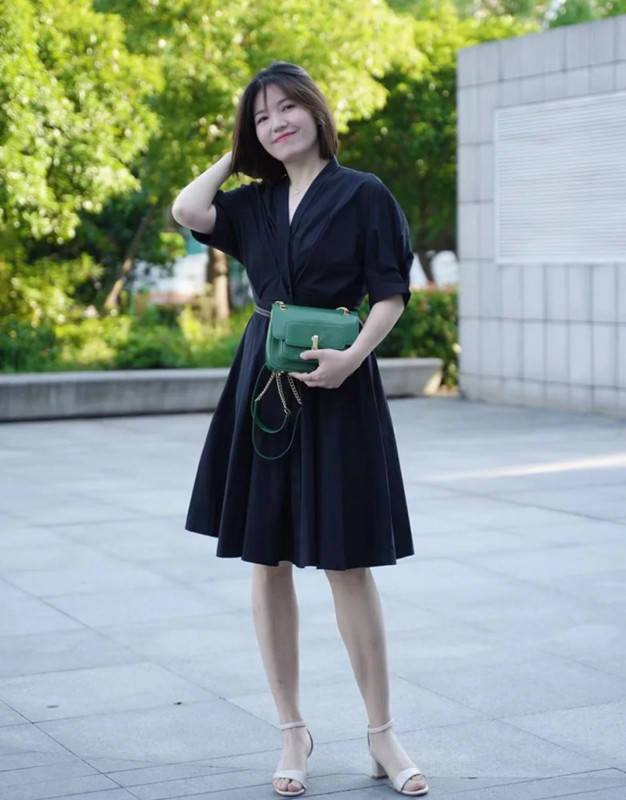 原创这才是身材微胖普通人的穿衣模板夏初照着穿时髦又气质