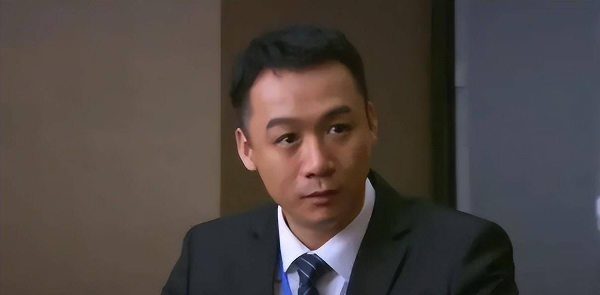 《相爱十年》演绎了男人要想成功,路该如何来选_肖然_刘元_成就