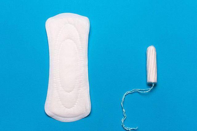 原创卫生巾多久换一次好5个不能要记住可能很多女人都犯过