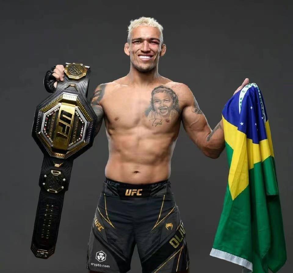 咪咕视频独家直播UFC274:奥利维拉vs盖奇、罗斯vs卡拉、夜魔回归_比赛_钱德勒_终结