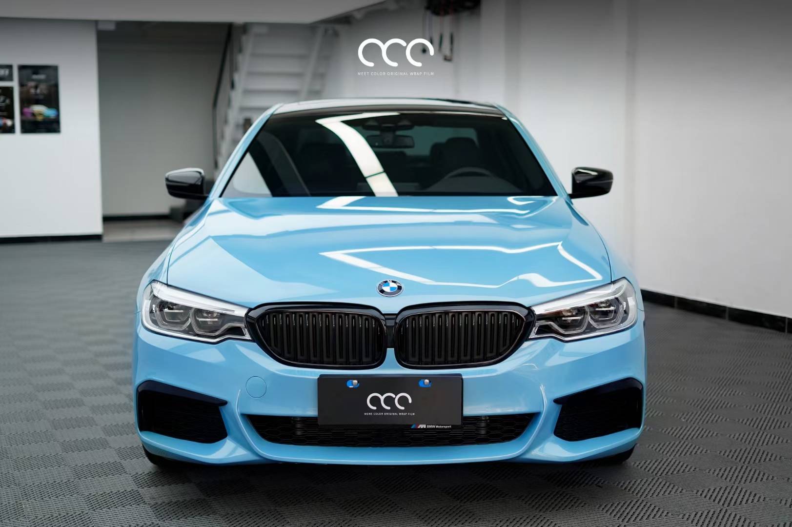 宝马5系漫彩改色膜pet冰晶蓝典藏版