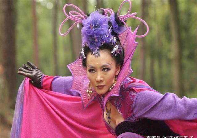 衣领比脑袋还大的古装女子,后简时髦,绿姬霸气,西林春甜美_伊丽莎白