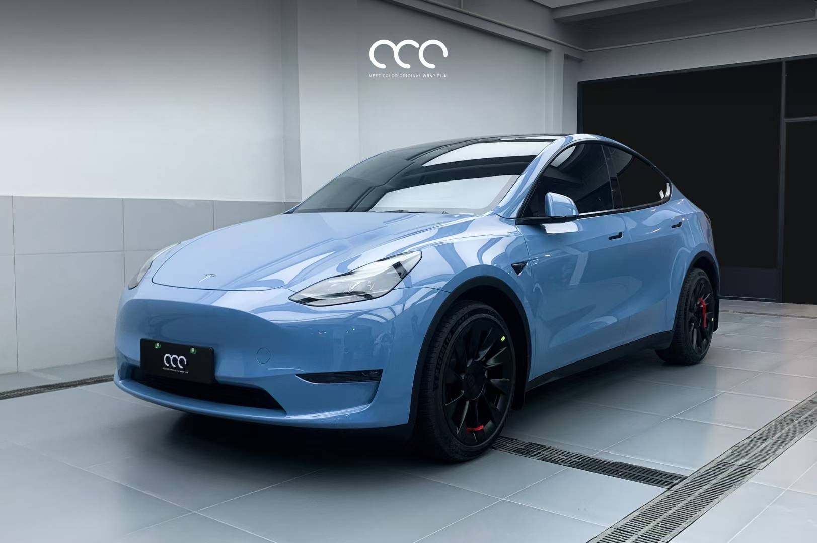 特斯拉model y 漫彩改色膜pet 瓷器蓝_搜狐汽车_搜狐网
