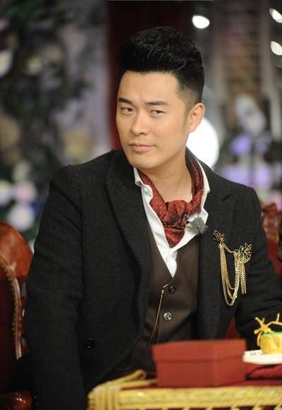 自带笑点的男人,他不用演大家看到他,自然笑了_小品_沈腾_人称