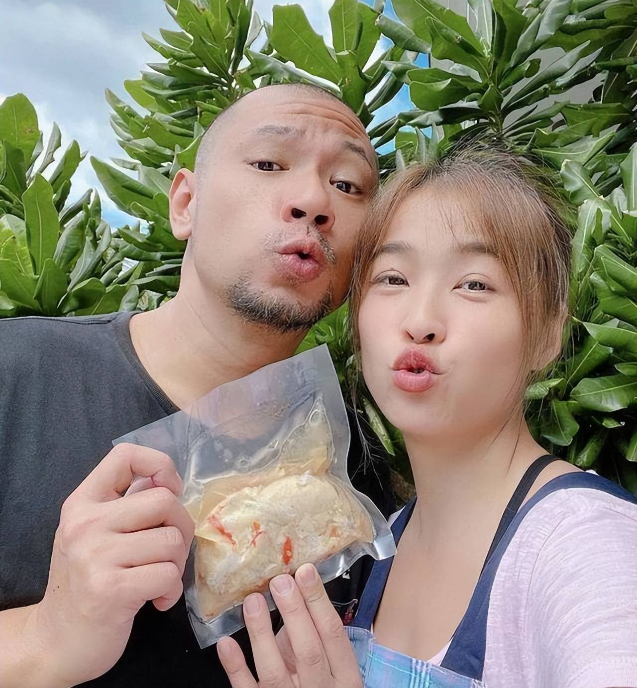 原创小娴和金刚成熟分手不否定对方想补救不知如何做到底是谁的错