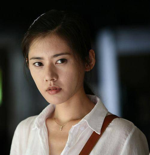 秋瓷炫不敢亲近家人最红时曝光与于晓光恋情婚后告别影视圈