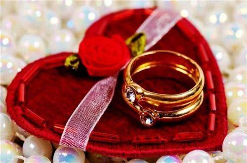 师傅我订婚了 心中还有伤痕 传统命理分析婚姻 明灯 关系 大运 师傅我订婚了 心中还有伤痕 传统命理分析婚姻 明灯 关系 大运