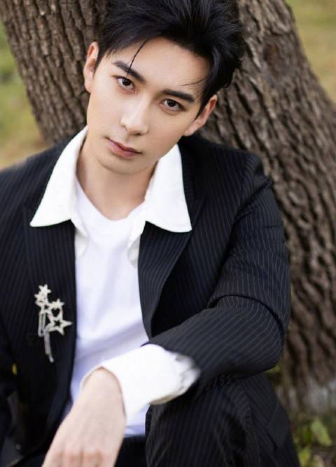 身高超185的10位男星个个鹤立鸡群不用抠抠搜搜谎报5cm