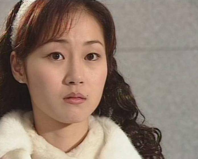 原创不老女神万绮雯近照曝光如今50岁逆生长网友还是那么美