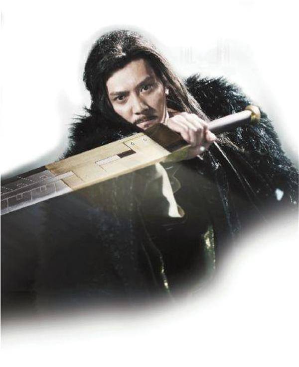 项羽故里的霸王戟重300斤,至今没人能拿起,难道现代人退化了?