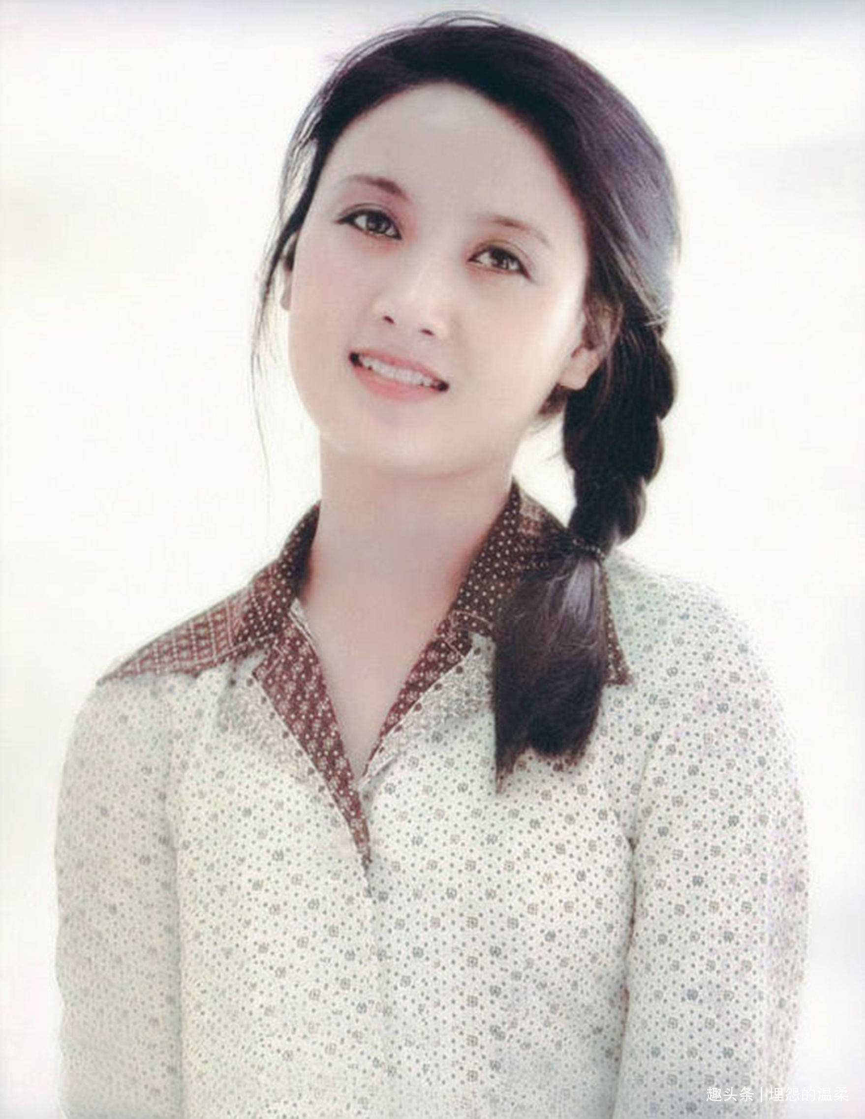 63岁的邓婕养女如今却越长越像张国立分手协议是她一生的痛