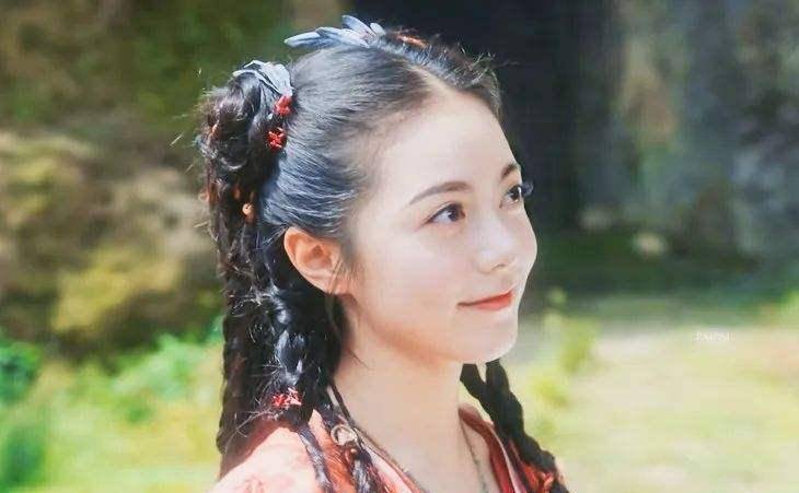 原创00后小花古装扮相张子枫蒋依依都很美而她气质取胜