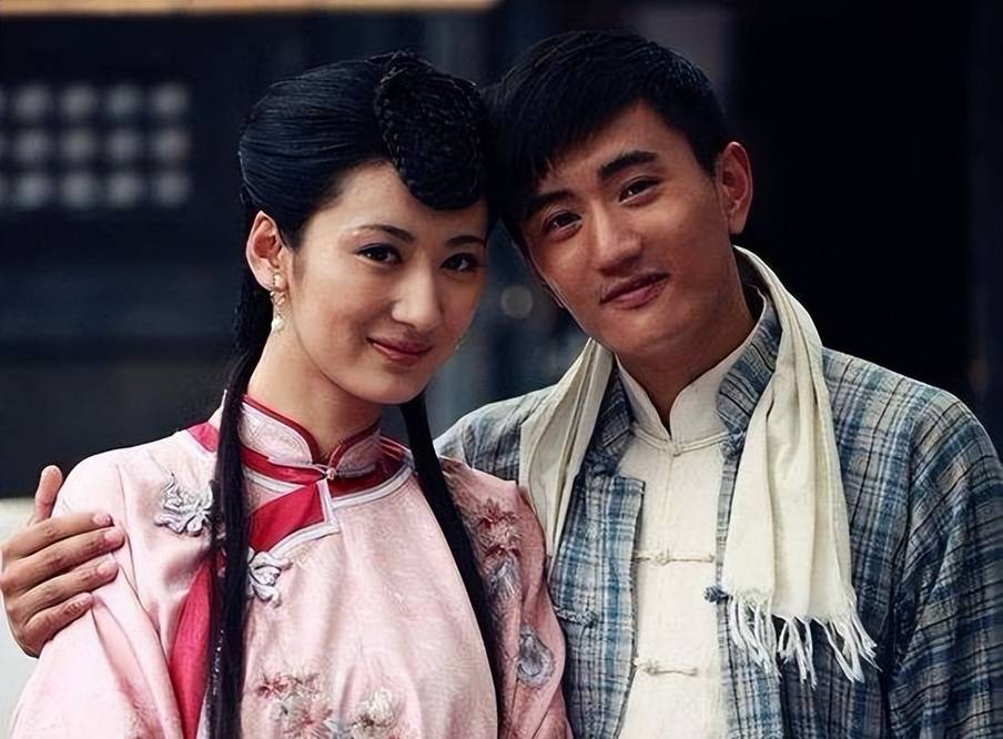 童星叶静近况:42岁头发花白,没戏拍后胖了60斤,镜头前尽显沧桑_金铭